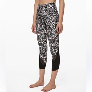 Lululemon Wunder Under Size 4 Leggings